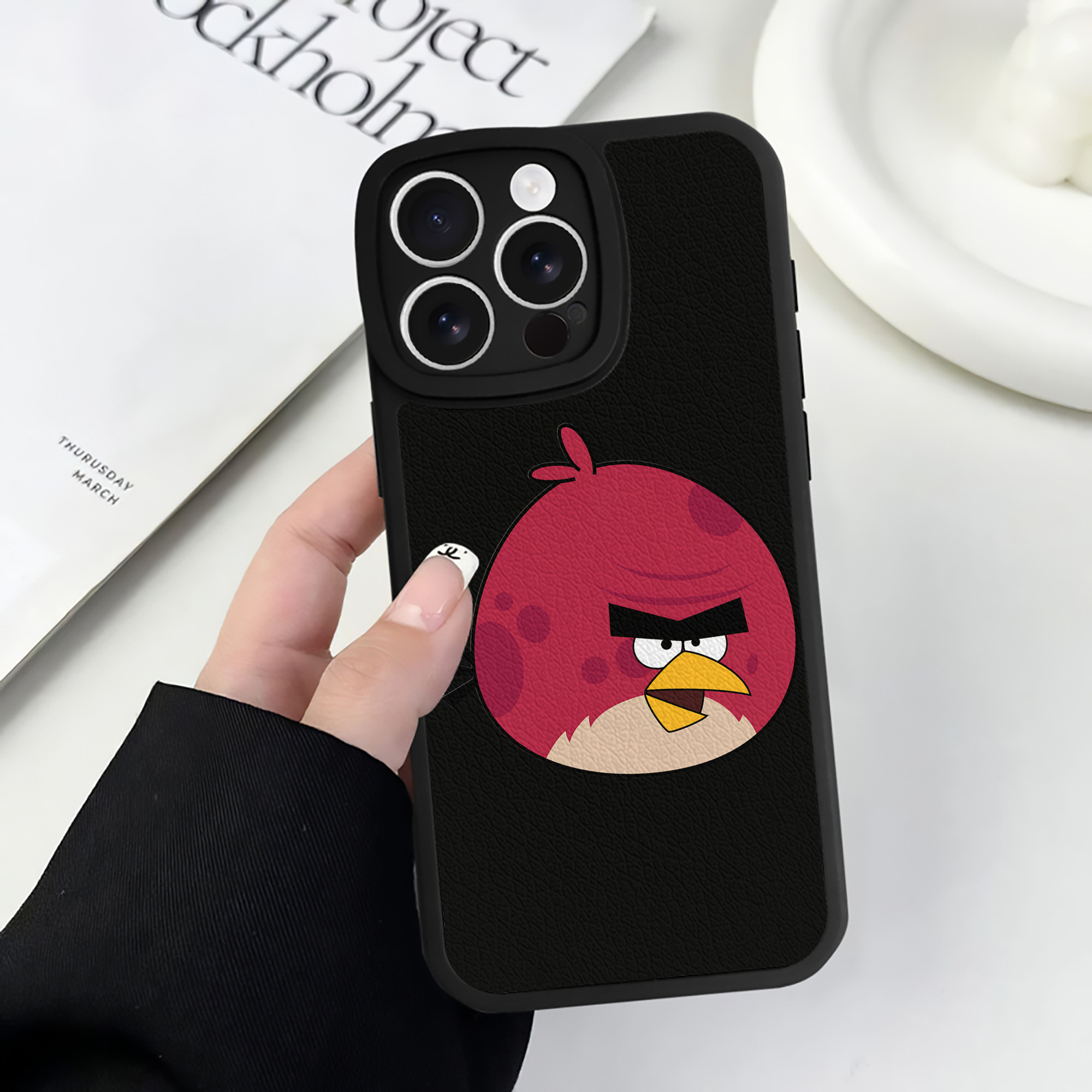 （画像用） Angry Birds アングリーバード 【iPhone 16シリーズ対応】シリコンスマホケース（レザー調） 材質：シリコン